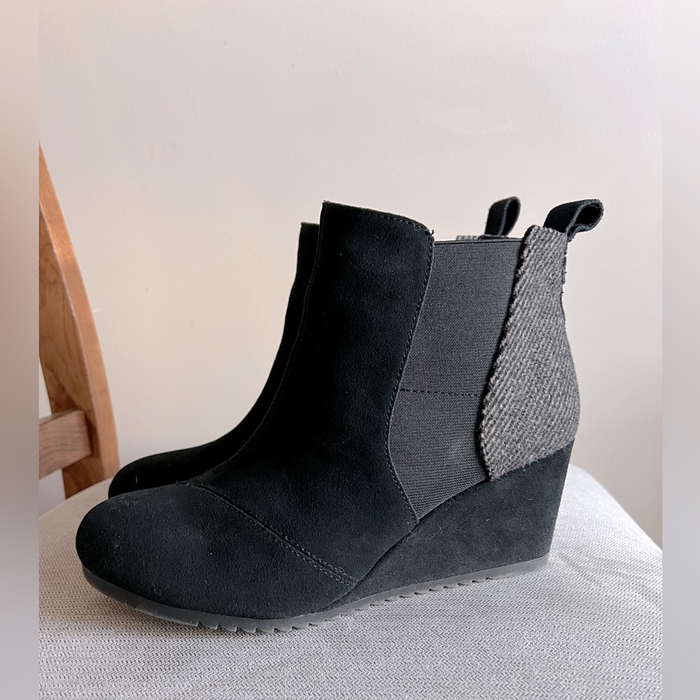 TOMS Wedge Ankle Booties